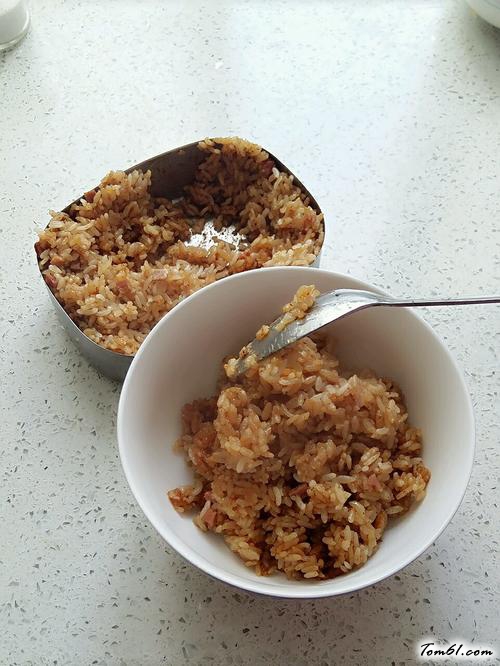 【酱香培根饭】