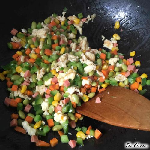 【泰式菠萝饭】