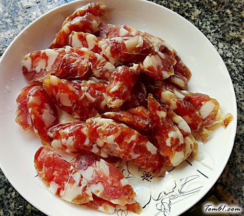 【腊肠豌豆饭】