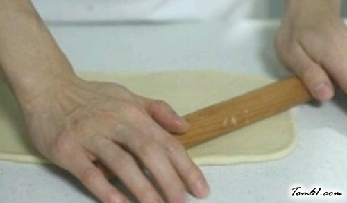 【奶香小面包】