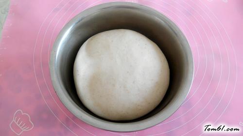 【香菇红肠培根披萨（9寸）】