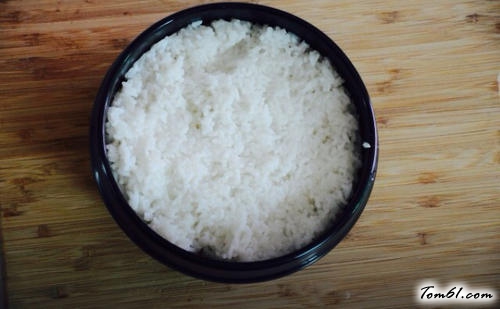 【石锅拌饭】