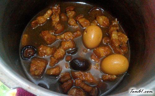 【卤肉饭】