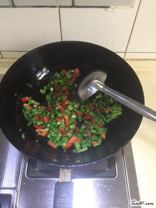 【芦笋鱿鱼黄金炒饭】