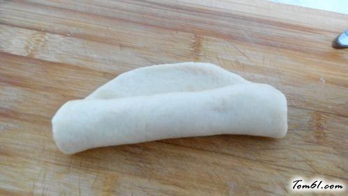 【香葱培根芝士肉松面包】