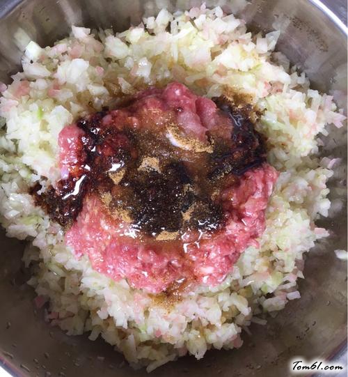 【瓜皮猪肉馅儿水饺】