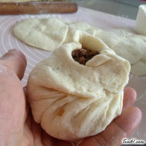 【香菇酱肉包】