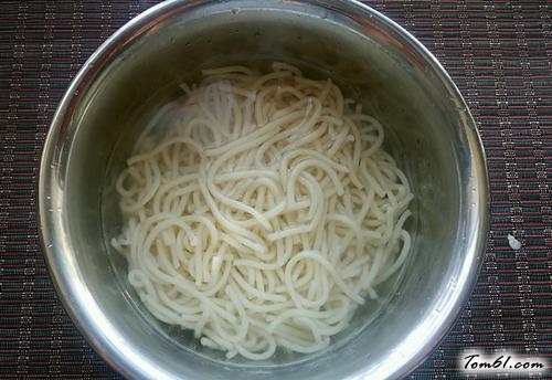 【二节子素炒面】