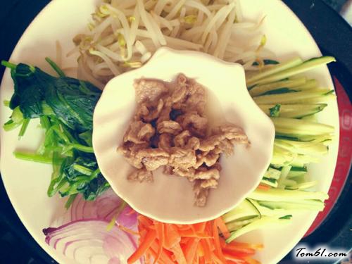 【石锅拌饭】