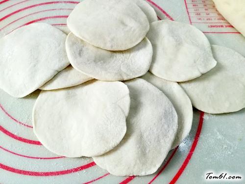 【漏油羊肉蒸饺】