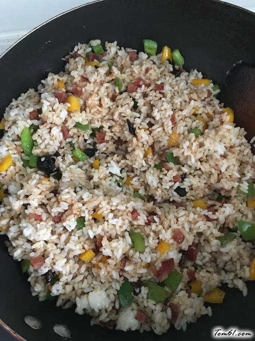 【香肠炒饭】