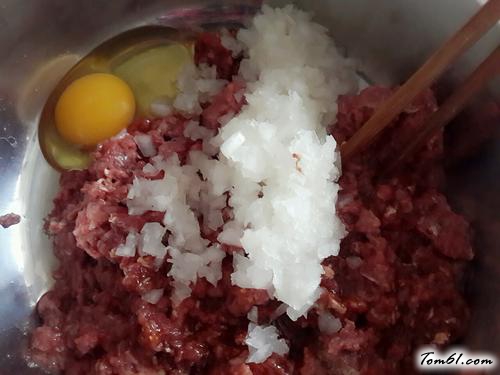 【三层牛肉汉堡】