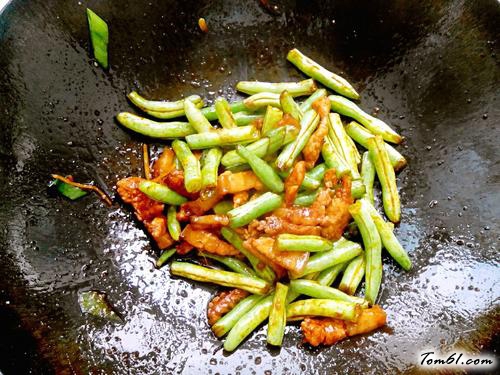 【自家豆角焖面】