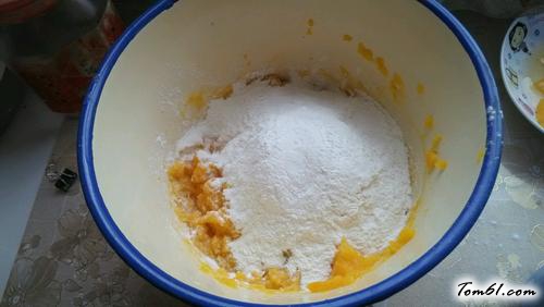 【南瓜双色馒头】