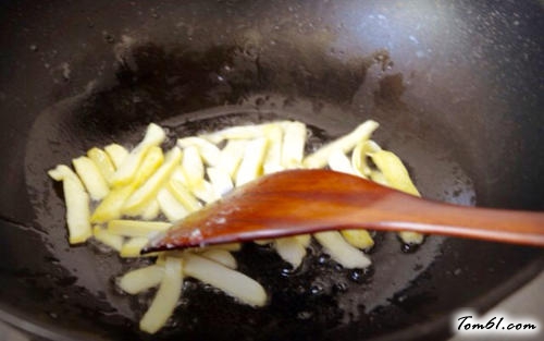 【石锅拌饭】