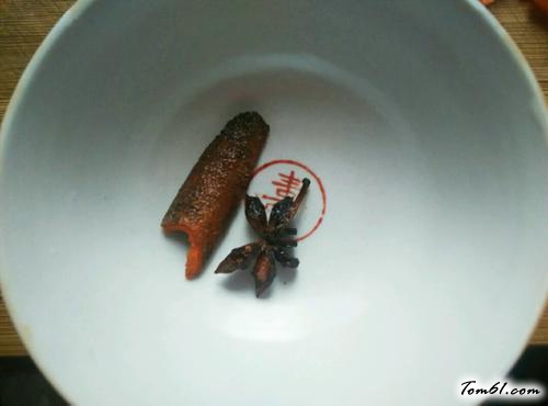 【腊肉土豆焖饭】