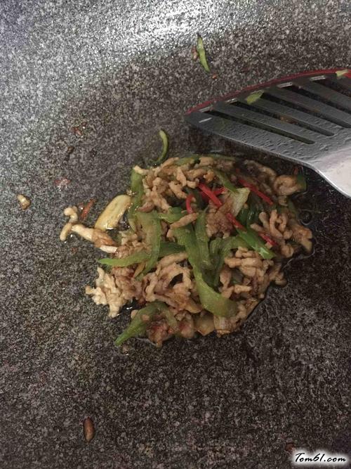 【青椒肉丝面】