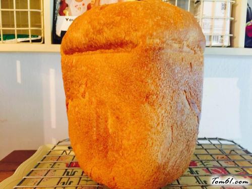 【面包机版奶香吐司】