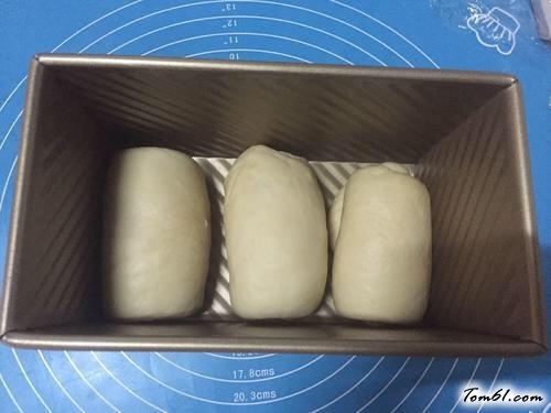 【葡萄干土司】