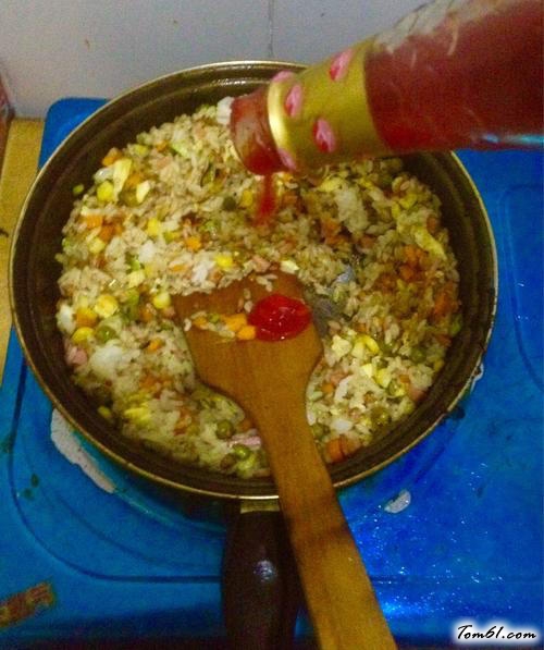 【番茄酱蛋炒饭】