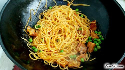 【茄汁培根炒意面】