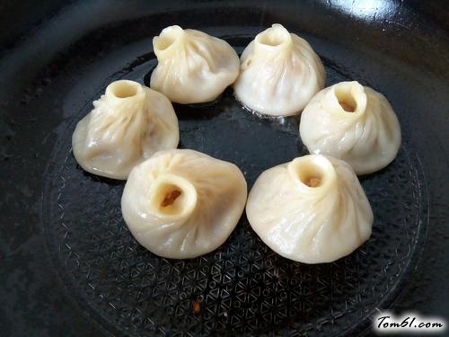 【蛋煎小笼包】