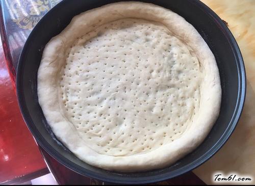 【火腿蔬菜披萨，（面包机发面）】