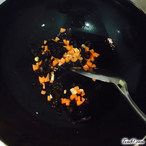 【腊味什锦炒饭】
