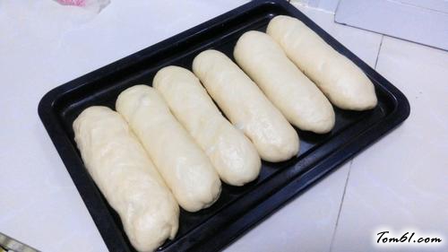 【香葱培根芝士肉松面包】