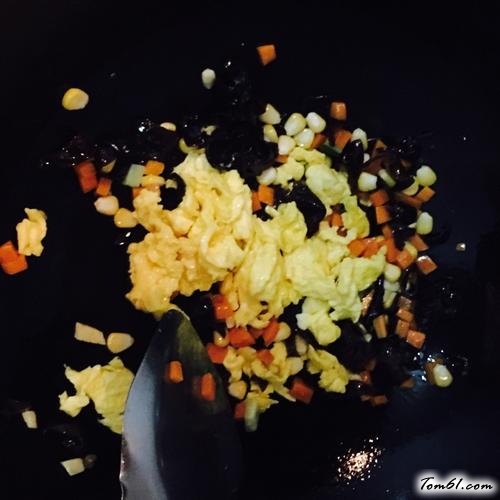 【腊味什锦炒饭】