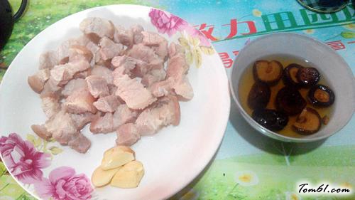 【卤肉饭】