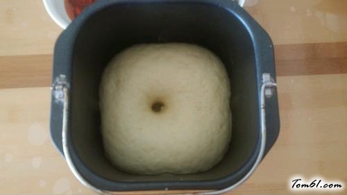 【奶油蘑菇烤鸡奶酪披萨】