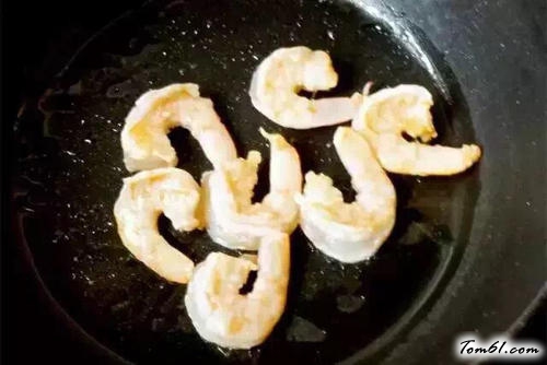 【低卡花菜鲜虾披萨】