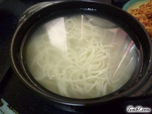 【腊肠肉酱面】