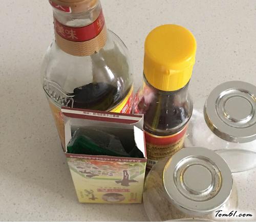 【鲜虾香芹馄饨】