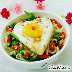 爱心早餐之鸡蛋面的做法