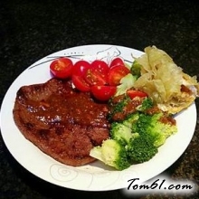 速冻西冷牛排西兰花套餐的做法