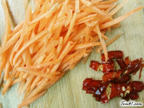 【胡萝卜青菜鸡蛋炒粉】