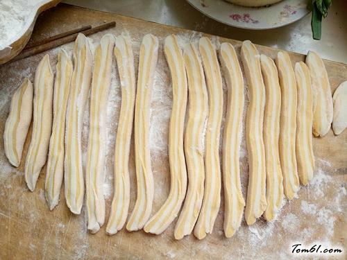 【胡萝卜双色蝴蝶面】