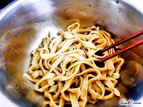 【老北京葱油面】