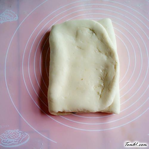 【豆沙辫子吐司】