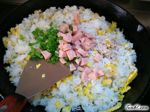【火腿蛋炒饭】