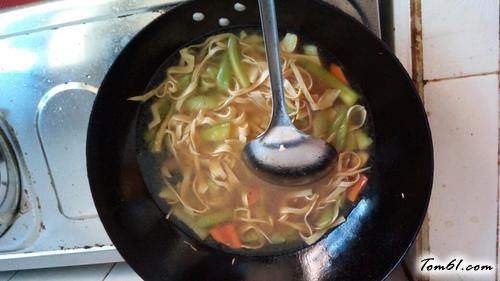 【丝瓜豆腐皮鸡蛋面】