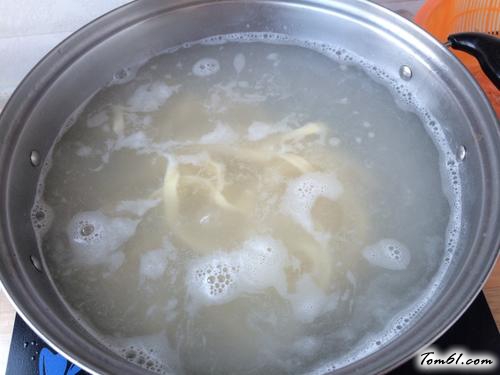 【老北京葱油面】