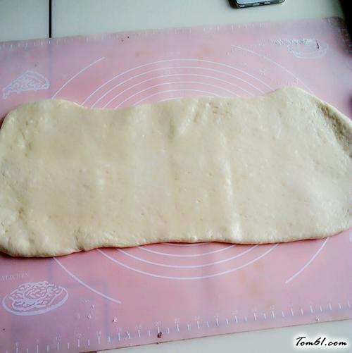 【豆沙辫子吐司】