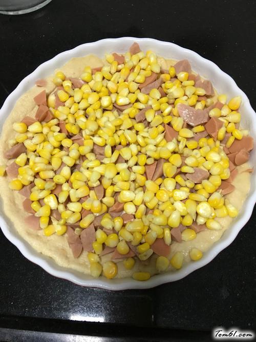 【玉米火腿肠批萨】