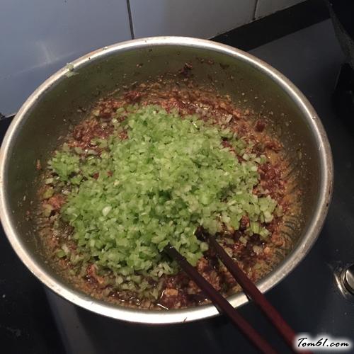 【芹菜羊肉饺子】