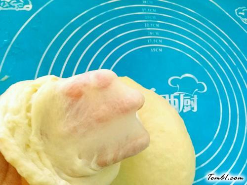 【乳酪牛角面包】