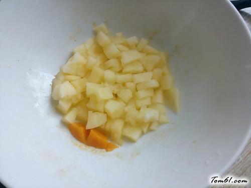 【圣女果水果披萨】