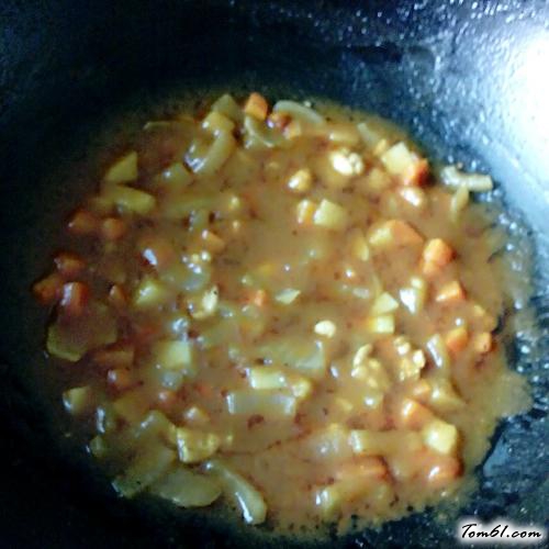 【咖喱鸡肉盖浇饭】